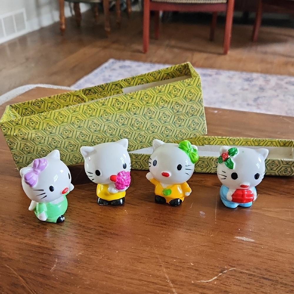 Hello Kitty Figurine Set - Multicolor